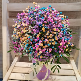 Яркая гипсофила в коробке