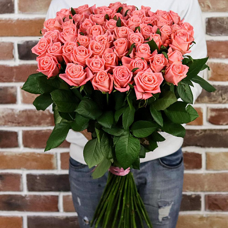 Букет из 51 коралловой розы (70 см). N884 - Фото 1