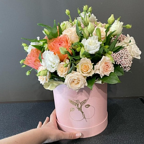 Букет цветов "Нежность в коробке" №167