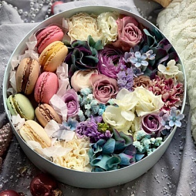 Цветы в коробке №586