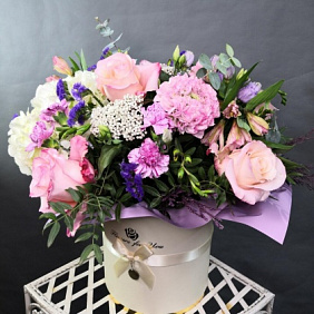 Цветы в коробке №341