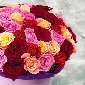 Шикарный букет в шляпной коробке "Для нее" №162