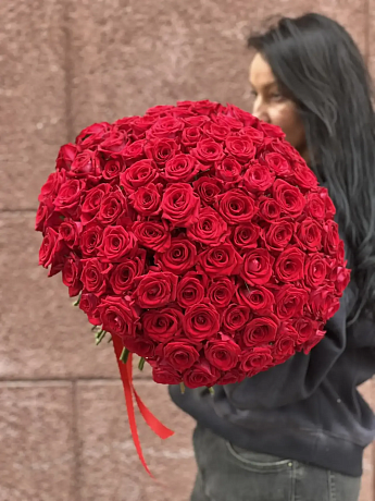 Розы 101 Ред Наоми - Фото 1