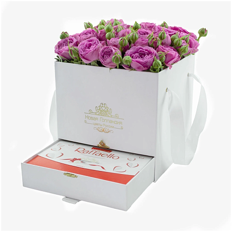 Белая шкатулка с кустовой пионовидной розой - Фото 1