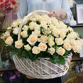 Корзина с цветами Pich