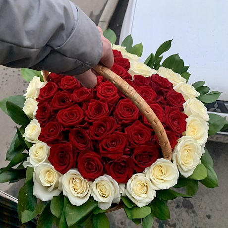 51 роза в корзине Любовь - Фото 1