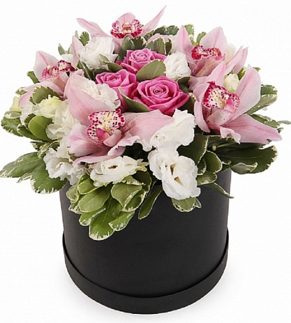 Орхидеи, эустомы и розы в шляпной коробке - Фото 1