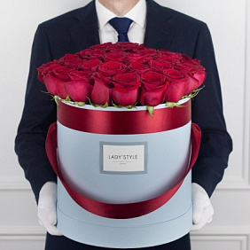 Эквадорские розы в шляпной коробке XL №164