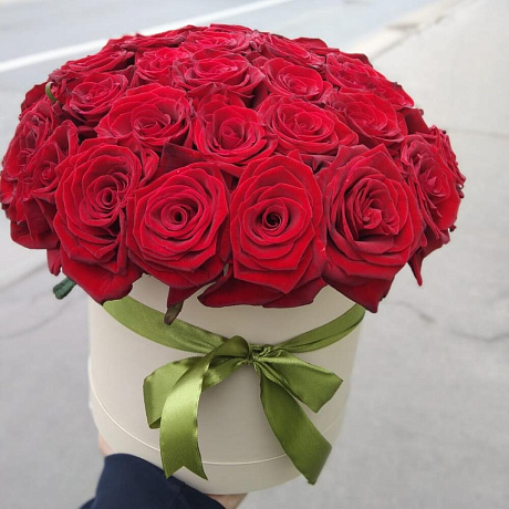 Красные розы в шляпной коробке №162 - Фото 1