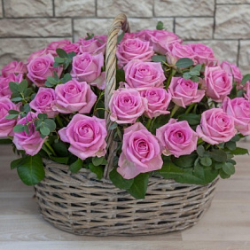 Корзина из 51 розы №160