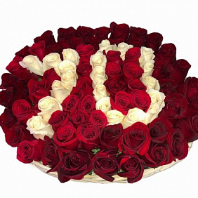 Большая шляпная коробка с 51 розой и числом