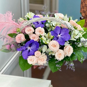 Корзина с цветами №516