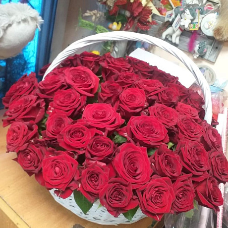 Корзина цветов «Карусель» - Фото 1