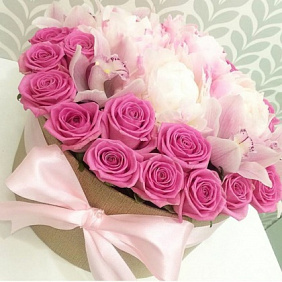 Букет цветов "Розовая фантазия"