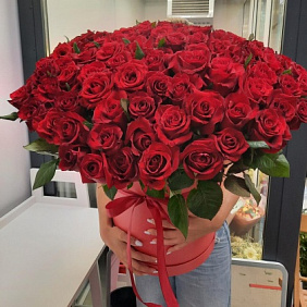 101 роза в коробке №160