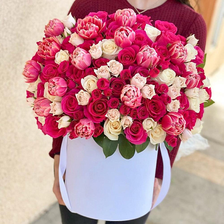 Цветы в коробке Luxury Flowers Ягода Малинка - Фото 1