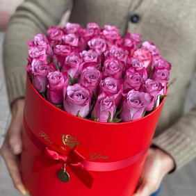 Цветы в коробке №924