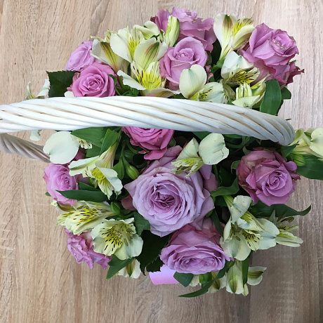 Нежная корзина из цветов №161 - Фото 1