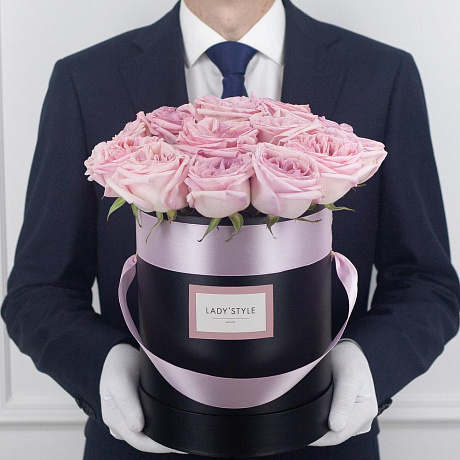 Ароматные эквадорские розы Pink O Hara в шляпной коробке M - Фото 1