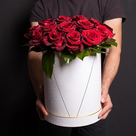 Букет из 25 роз в коробке №166 - Фото 1