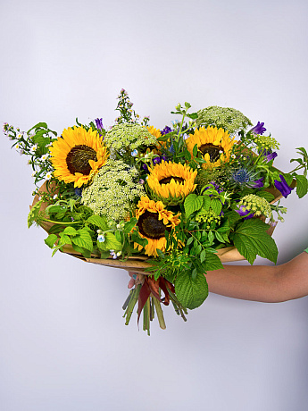 Букет цветов с подсолнухами - Фото 1
