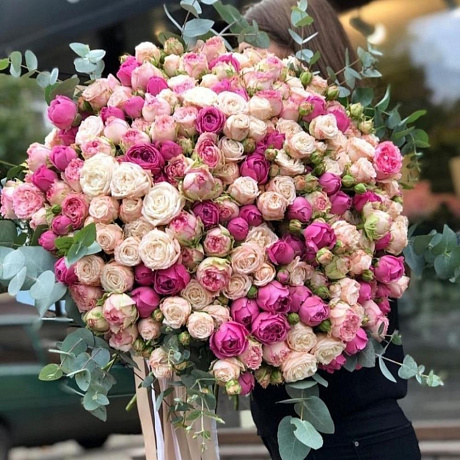 Букет из кустовых пионовидных роз Miss - Фото 1