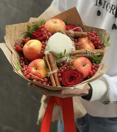 Букет из фруктов, цветов и варенья - Фото 1