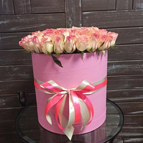 Букет из 101 розы с буквой "А"