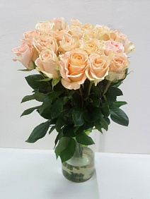 Букет 21 кремовая роза 60см