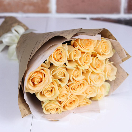 Розы. Букет из 19 кремовых роз. N652 - Фото 1