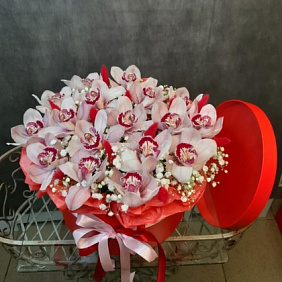 Цветы в коробке №310