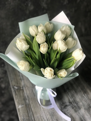 Букет 15 белых тюльпанов - Фото 1