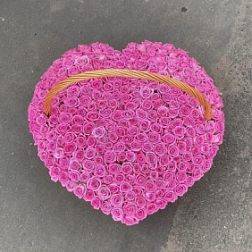 Сердце из 301 Розы