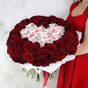 51 красная роза с конфетами Раффаэлло
