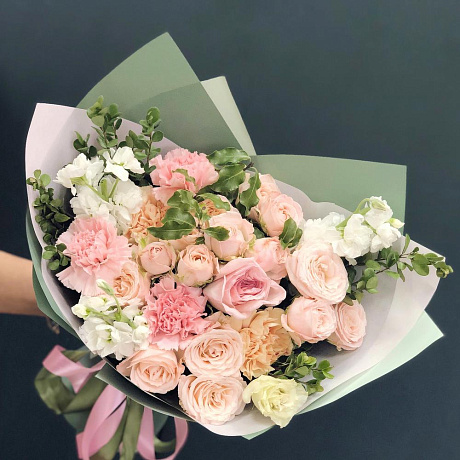 Букет розы и Эустома Первое свидание - Фото 1