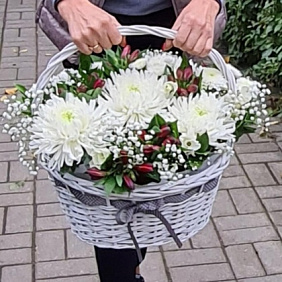 Корзина с цветами №543
