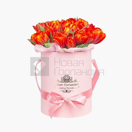 25 красно-рыжих тюльпанов в розовой маленькой шляпной коробке №554 - Фото 1