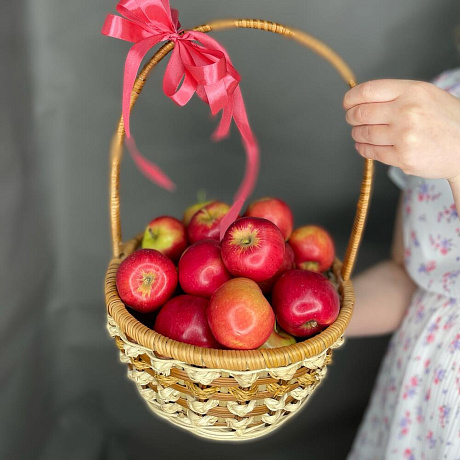 Корзинка яблочек - Фото 1