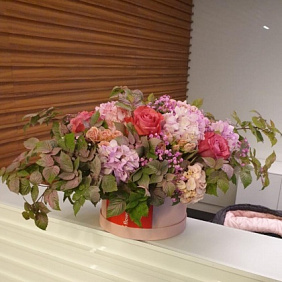 Цветы в коробке №876