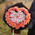 Букет сердце из коралловых роз с конфетами Рафаэлло - Фото 2