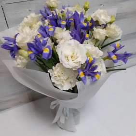 Букет цветов "Синие ласточки"