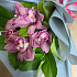 Букет из 5 розовых орхидей - Фото 5