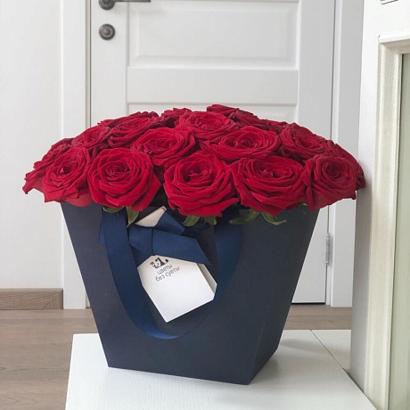 Цветочная сумка с красными розами - Фото 6