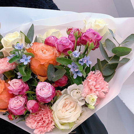 Красивый букет с пионовидной розой - Фото 4