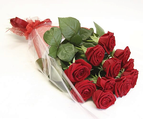 Букет из 11 красных роз с декором 60 см - Фото 1