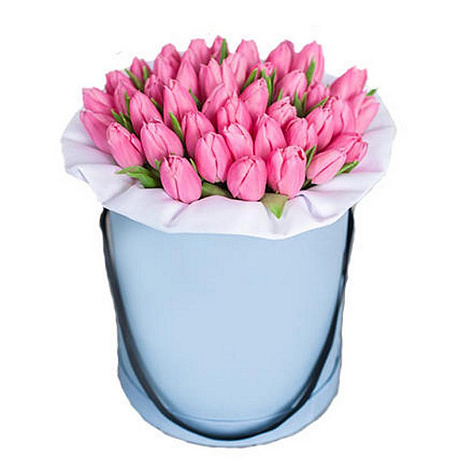 35 розовых тюльпанов в голубой шляпной коробке №218 - Фото 1